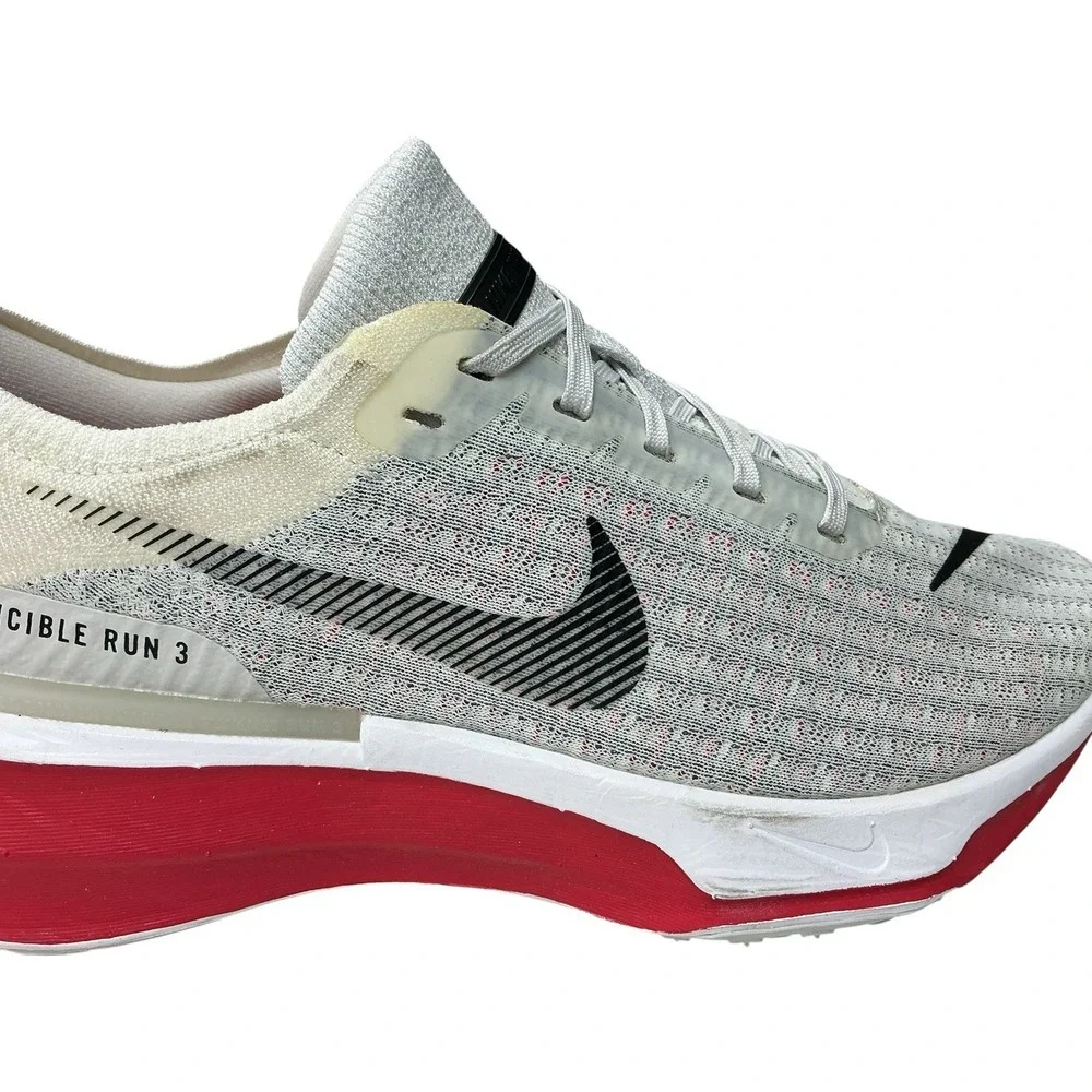 Nike Invincible 3 – Size 10 Men Running Shoe Grey White Fire Red NEW With Defect